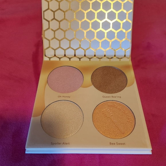 BNIB milk and honey highlight palette - Picture 2 of 5